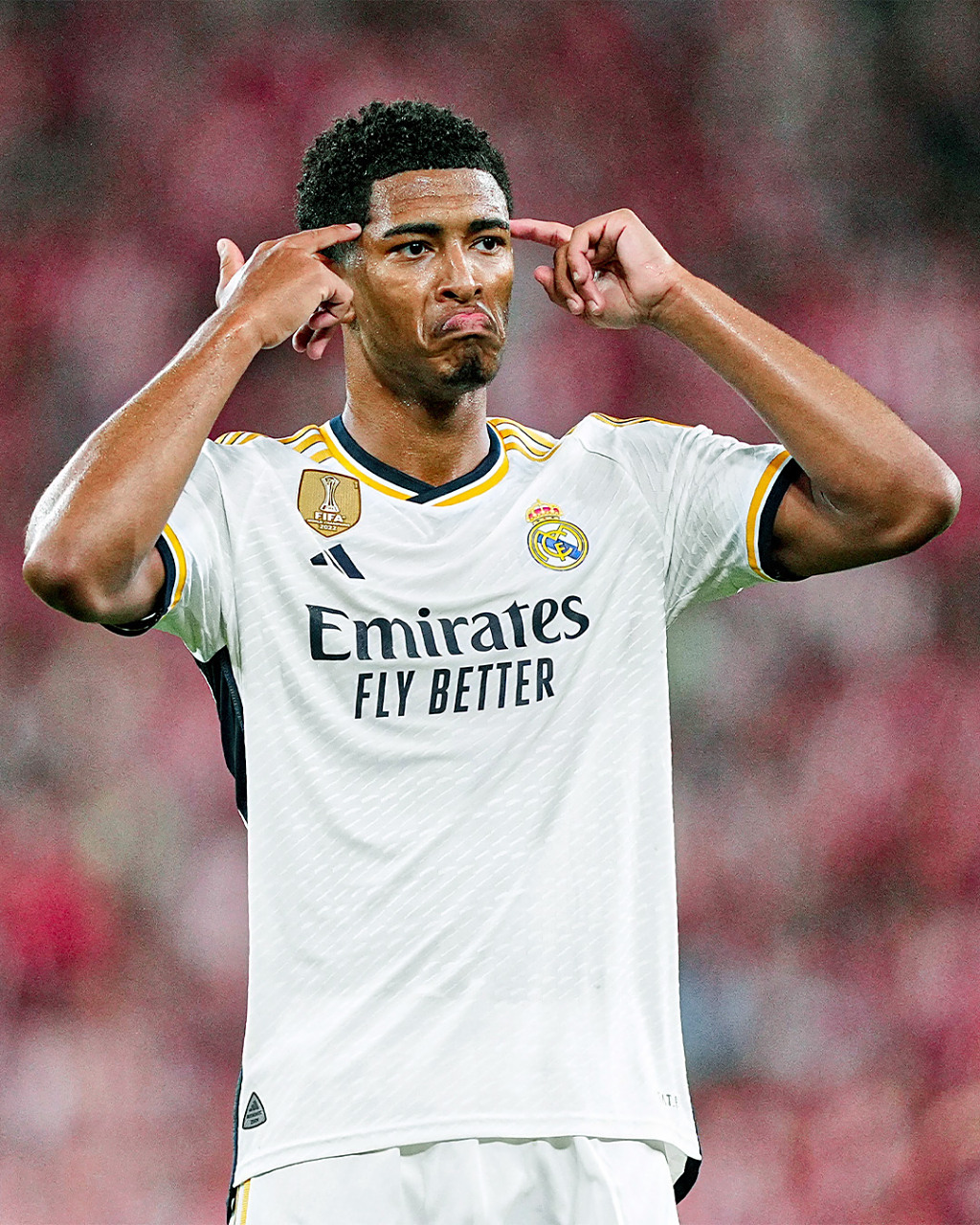 向余望谈冲超：感谢球迷和教练团队这一年的努力，我们做到了（向余望谈冲超成功：感谢球迷与教练组一年的付出，我们终于达成目标）