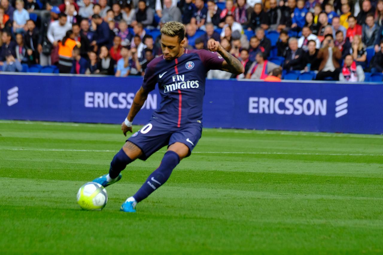 于根伟：杨梓豪的续约存在变数；目前看朴韬宇回归可能性不大（于根伟称杨梓豪续约尚存不确定性，朴韬宇回归希望渺茫）