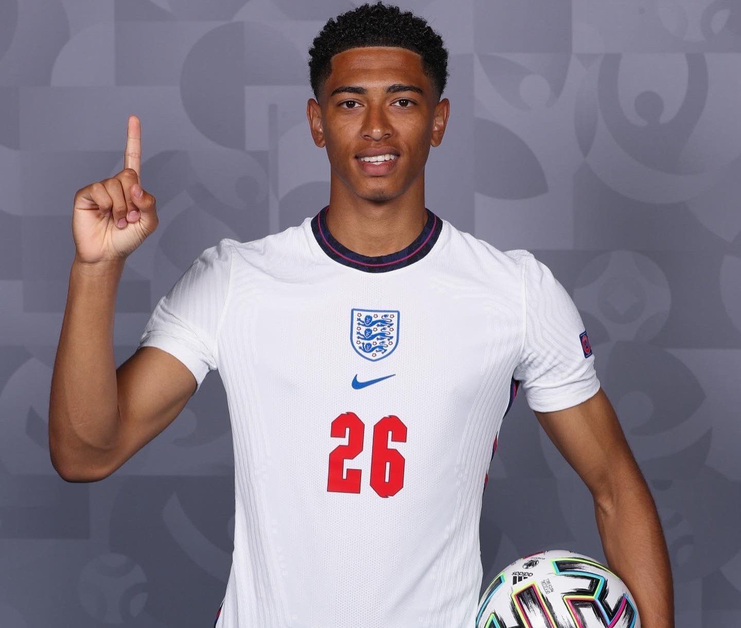 Hero晋级挑战者杯十六强（Hero挺进挑战者杯16强）