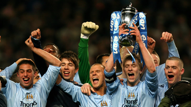 雷迪克谈社交媒体时代教练挑战与回合价值差异（雷迪克解析社媒时代的教练困境与回合价值分歧）