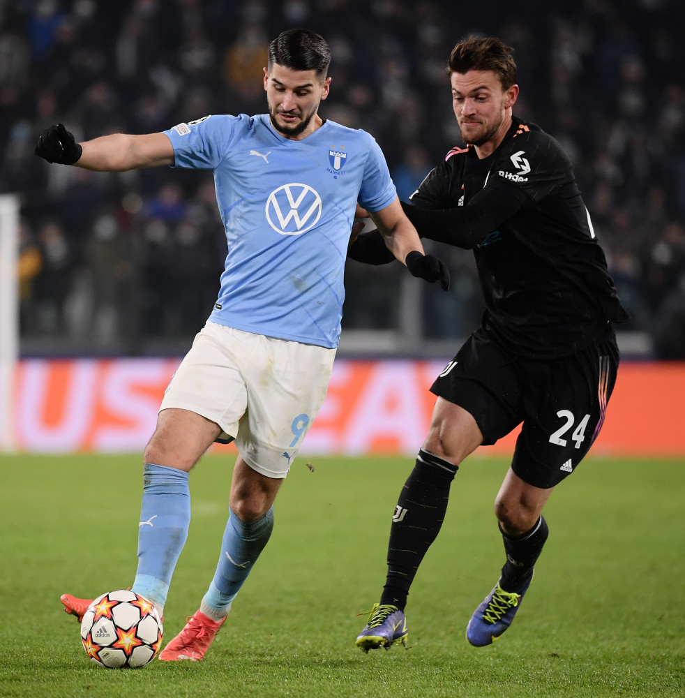 16岁的天空：多特蒙德超新星阿尔伯特本轮青年欧冠集锦（16岁正当红：多特蒙德新星阿尔伯特本轮青年欧冠高光集锦）