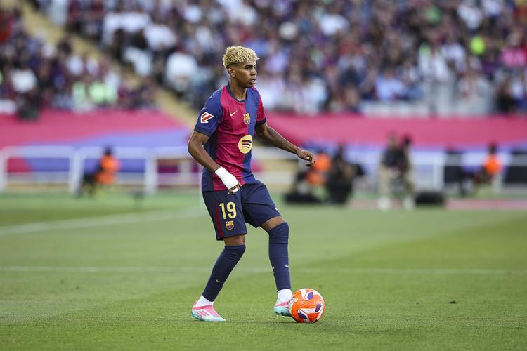 曼联拉什福德破门助球队获胜（拉什福德进球助曼联取胜）