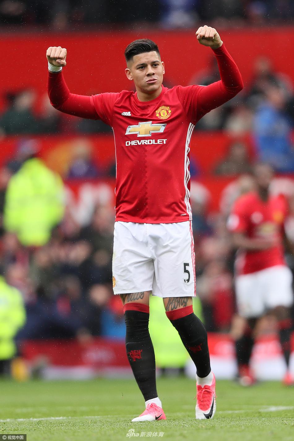 阿斯：巴萨和拜仁都有意桑托斯后卫索萨，后者被誉为新马塞洛（阿斯报：巴萨与拜仁竞逐桑托斯后卫索萨，被誉为新马塞洛）