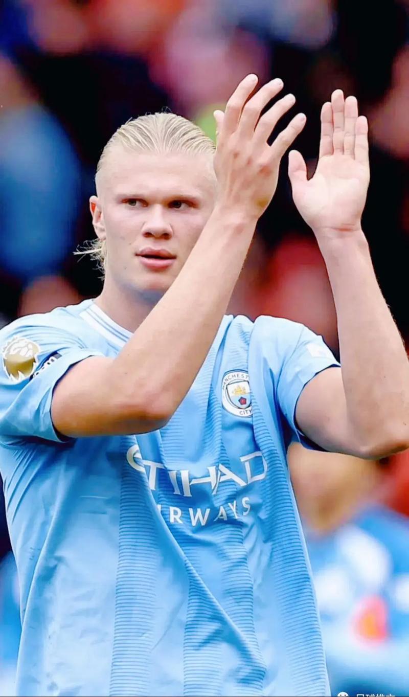 比赛集锦：利雅得胜利4-1赛哈特海湾，C罗献精彩倒钩（C罗倒钩破门！利雅得胜利4-1赛哈特海湾集锦）