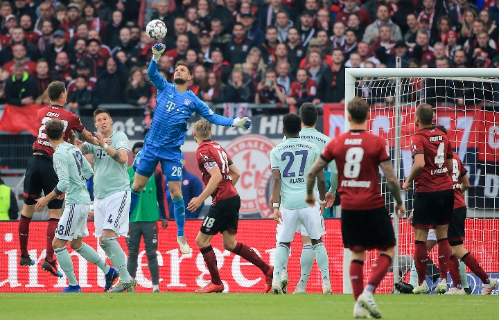 巴萨官方：特尔施特根已获医疗许可，入选对阵法兰克福大名单（巴萨官宣：特尔施特根获准复出，入围对阵法兰克福大名单）