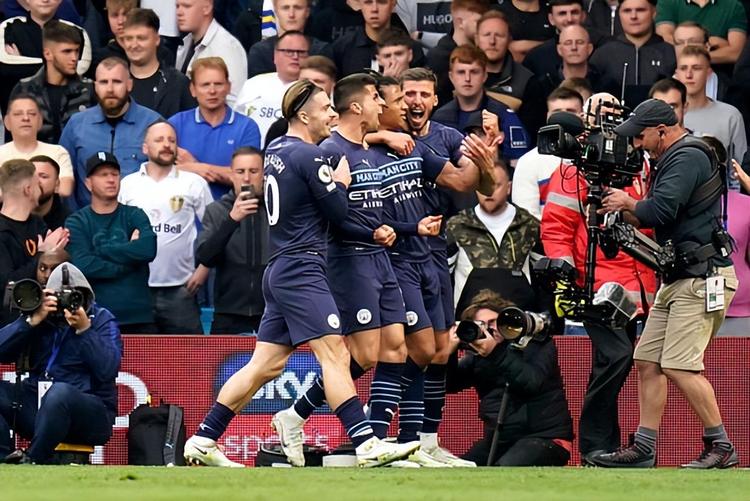 女足莱曼分享家中被盗后一片狼藉：下次请顺便帮我打扫一下（女足球星莱曼晒家被盗后凌乱现场：下次记得顺手打扫一下）