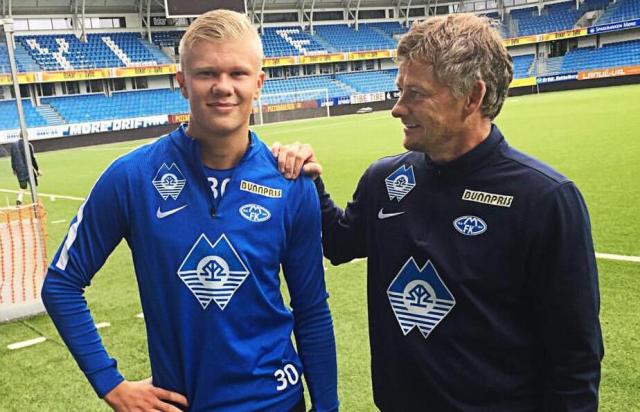 破防！3大理由爱上王楚钦，治愈系笑容竟不是TOP1？（心动预警！爱上王楚钦的3个理由，治愈系笑容竟不是第一？）