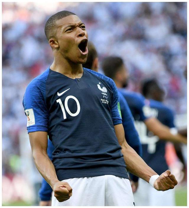 好消息！费尔明德容双双回归 巴萨中场迎来重磅补强（费尔明、德容齐复出，巴萨中场实力大增）