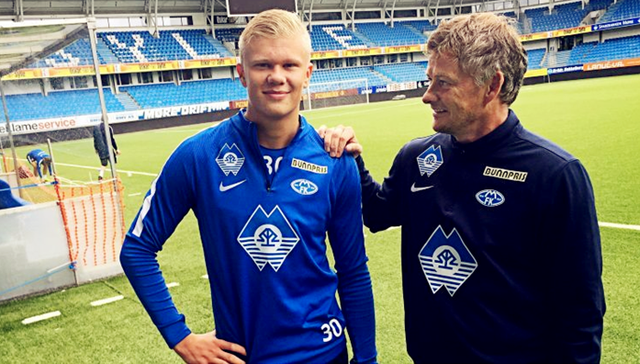 阿姆拉巴特：安东尼不该吃红牌，他并非故意踢对方面部（阿姆拉巴特：安东尼红牌不公，他并非有意踢到对手脸部）